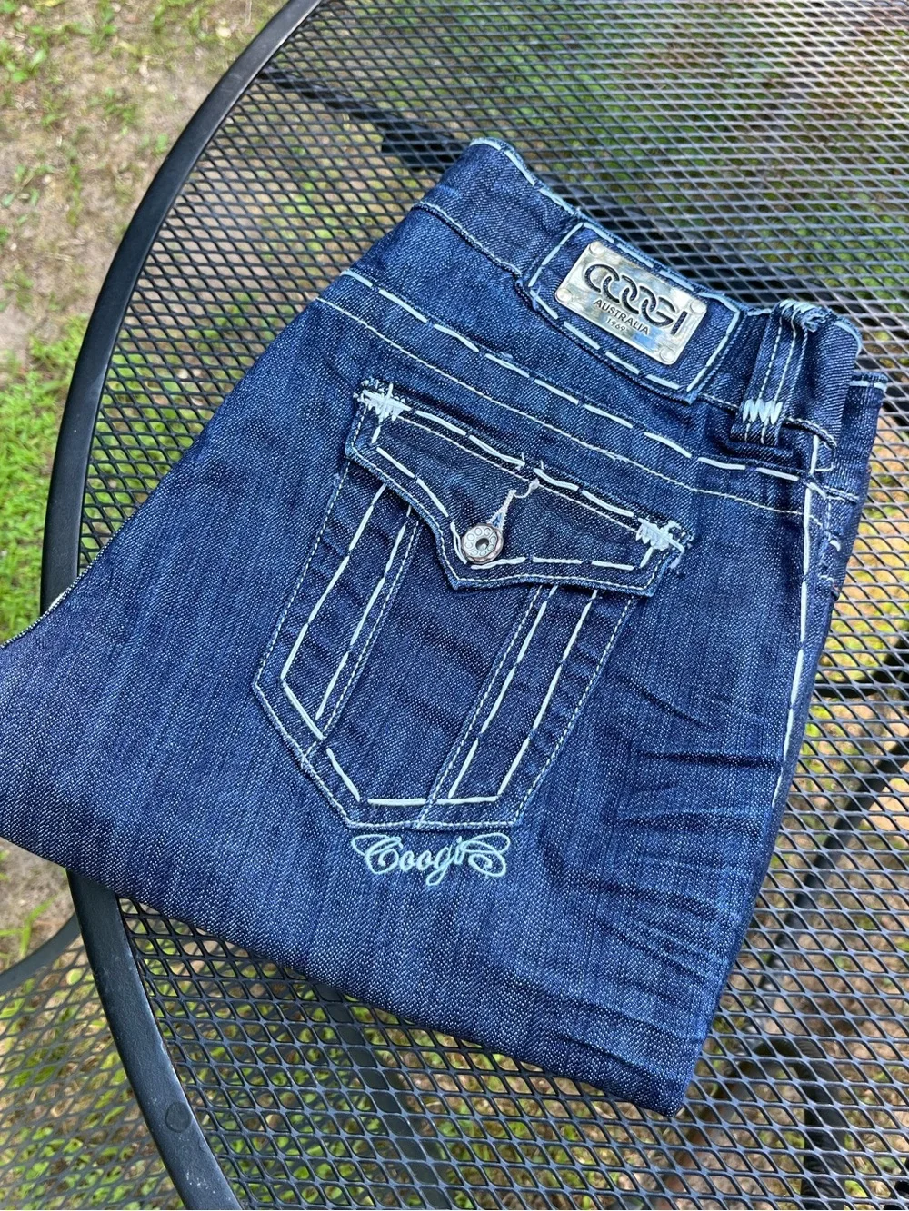 Y2K Coogi Australia Low-Rise Bermuda Denim Shorts Juniors Size 11/12 Streetwear
